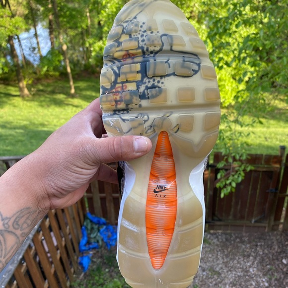 2017 NIKE AIE MAX 95 “ KEEP RIPPIN STOP SLIPPING - Picture 4 of 5